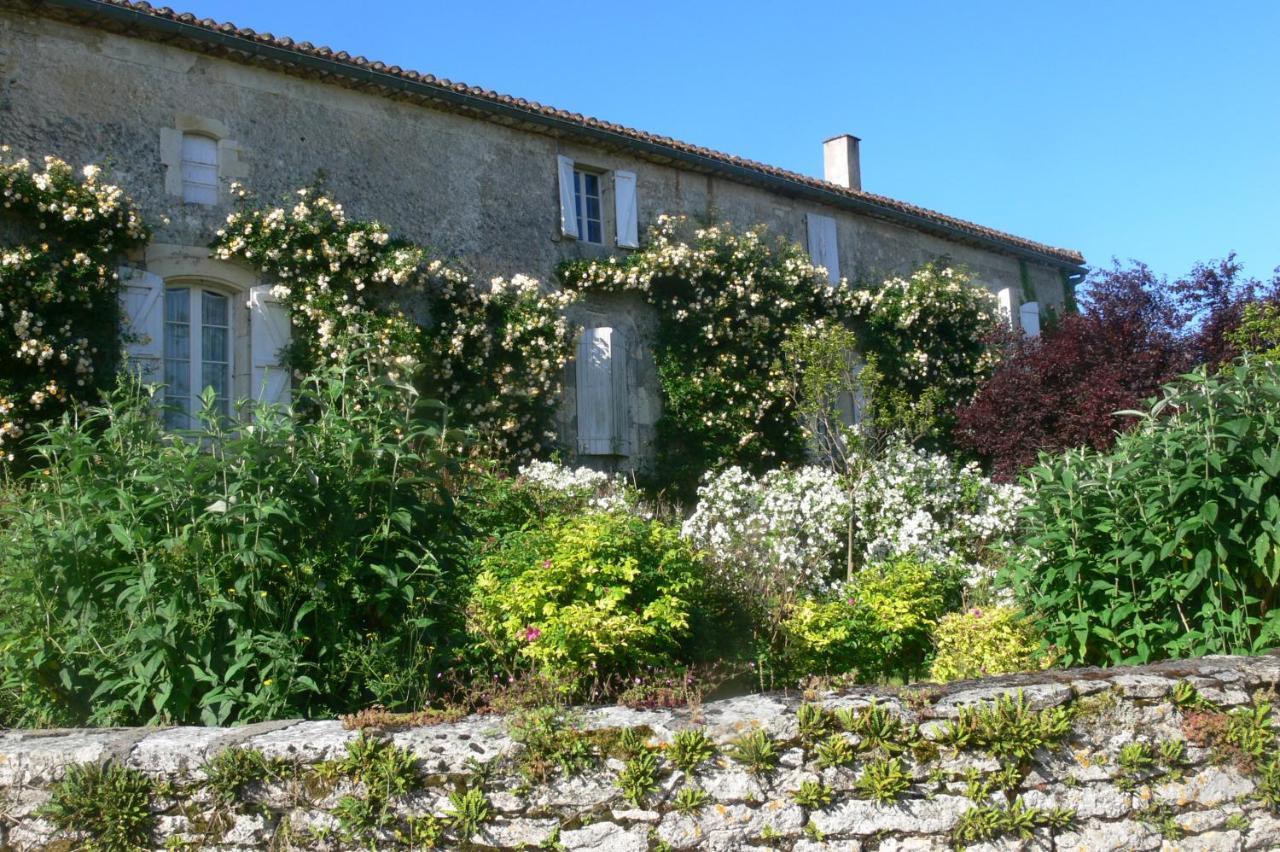 La Maisou-Pastel Et Fleur Serignac  Bagian luar foto